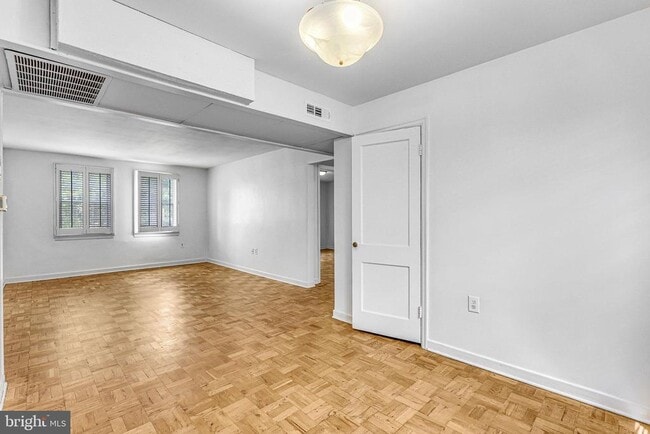Building Photo - 6609 Potomac Ave