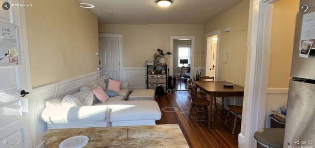 Building Photo - 332 Beacon St