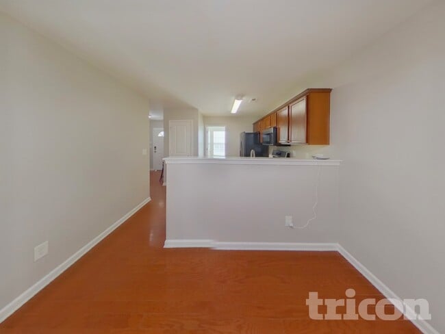 Foto del edificio - 9425 Macquarie Ln