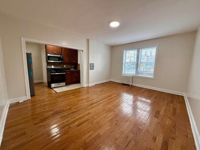 Photo - 546 Bergen Ave Apartment