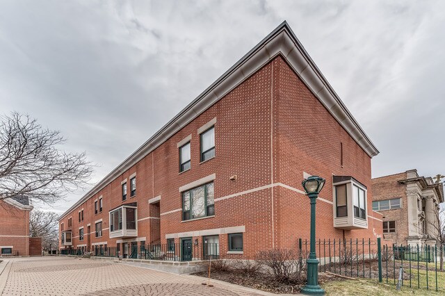 Foto principal - 727 S Ashland Ave