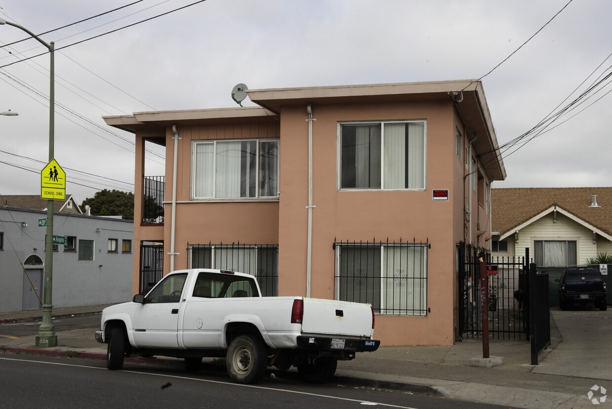 Building Photo - 3782-3798 Angelo Ave