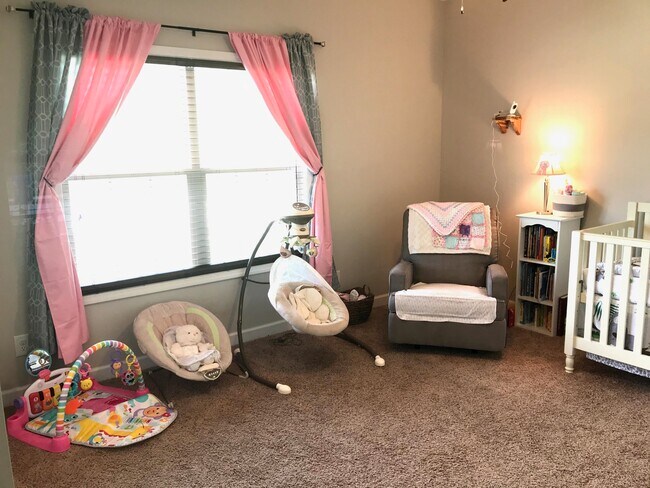 Foto del edificio - 148 Poplar Branch Way