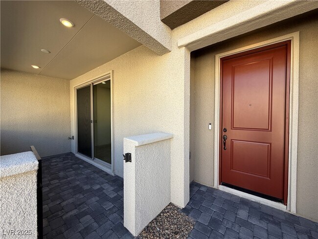 Foto del edificio - 11450 Crimson Ledge Ave