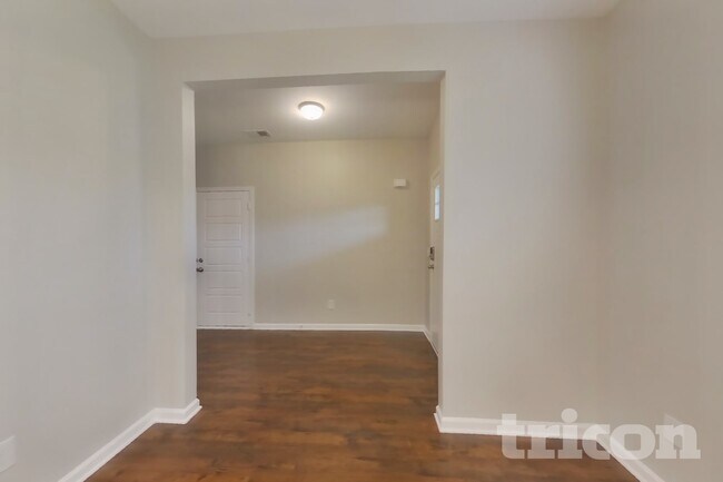 Building Photo - 812 Ellyson Dr