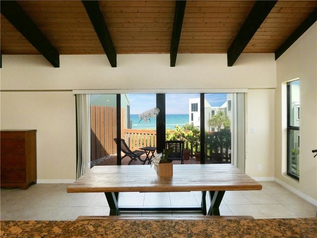 Building Photo - 2355 NE Ocean Blvd