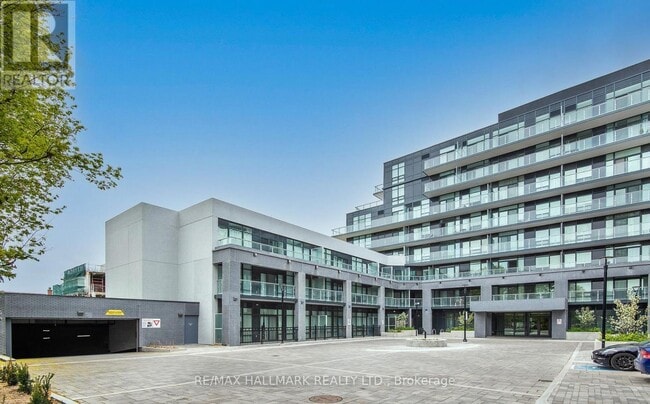 Building Photo - 621 Sheppard Ave E