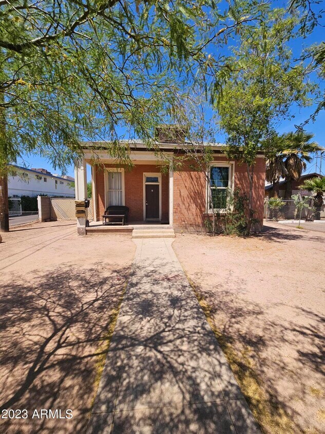 Primary Photo - 610 N 9th St