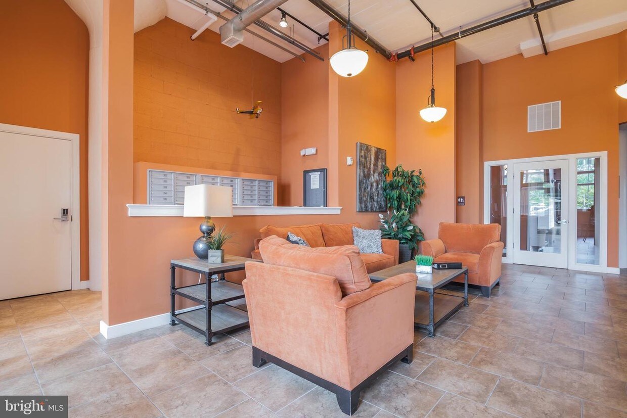 21 S Valley Rd Unit 315, Lansdale, PA 19446 Room for Rent in