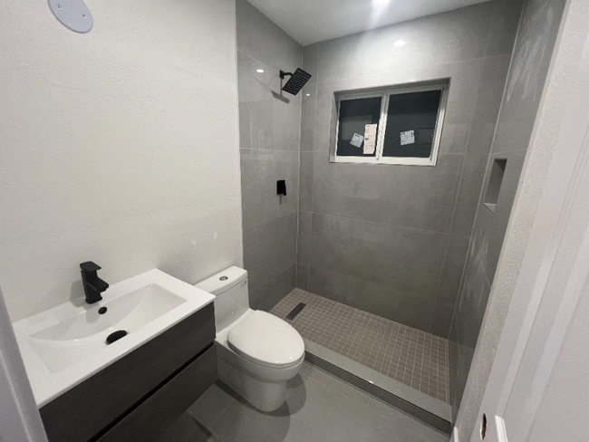 Foto del edificio - 5300 NW 25th Ave