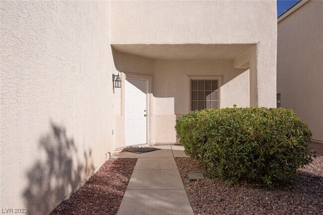 Foto del edificio - 4900 Royal Lake Ave