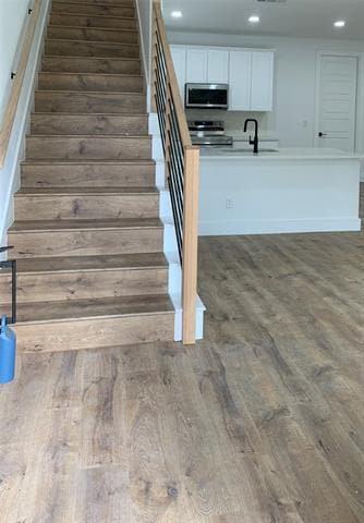 Building Photo - 9471 Timberleaf Dr