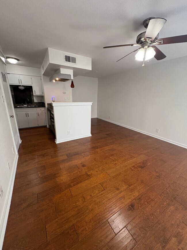 Foto del edificio - 1405 Hartford Rd