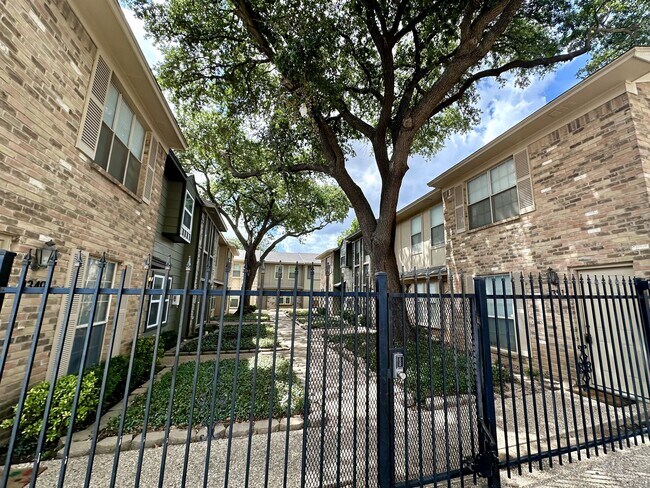 Foto del edificio - 1355 S 11th St