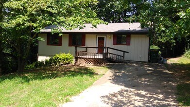 Building Photo - 1534 Spender Dr