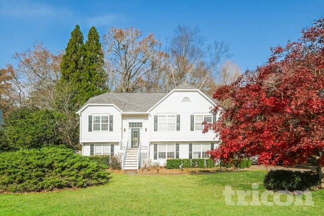 Building Photo - 3575 Wake Robin Way