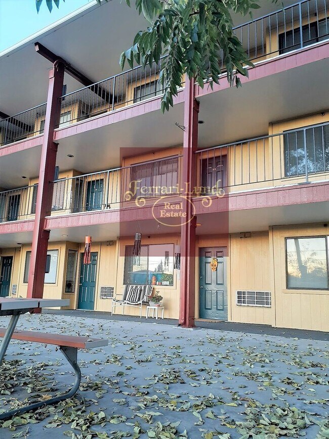 Foto del edificio - 160 Park St