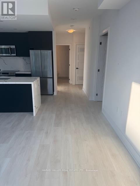Photo du bâtiment - 415-415 Sea Ray Ave
