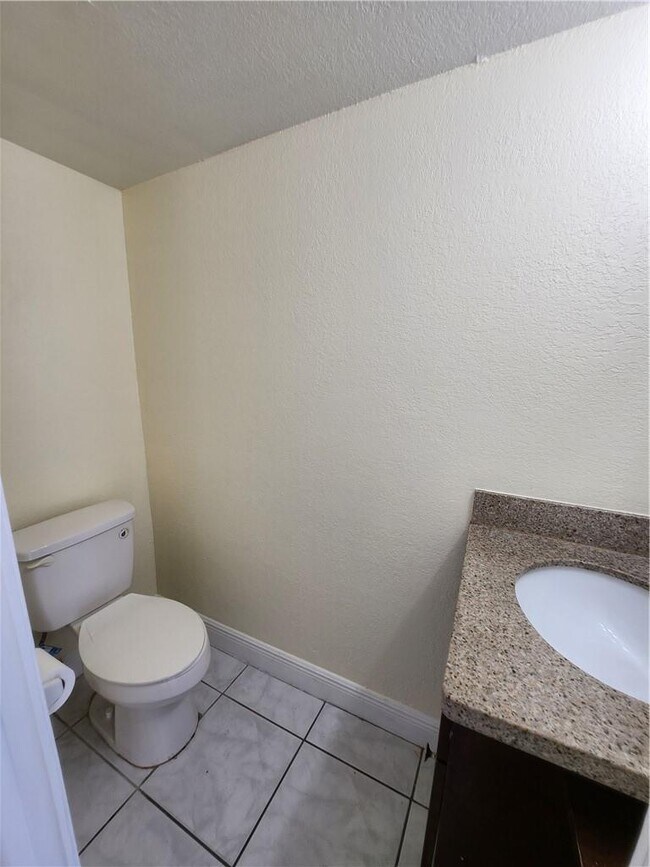 Building Photo - 2400 NW 52nd Ave