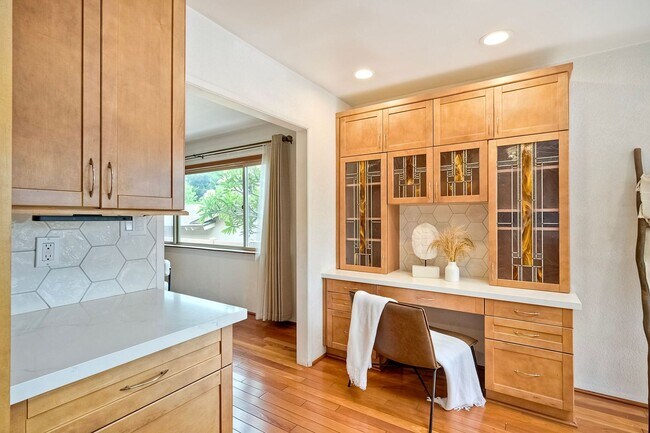 Foto del edificio - Charming 4-Bedroom Home in Bay Park — Move-In Special!!!