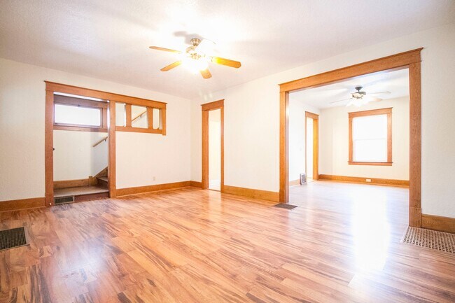 Foto del edificio - 4122 Fairview Dr