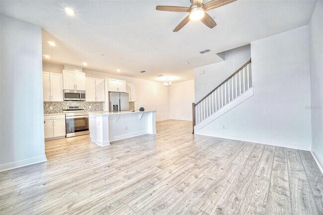 Building Photo - 7035 Nemours Pkwy