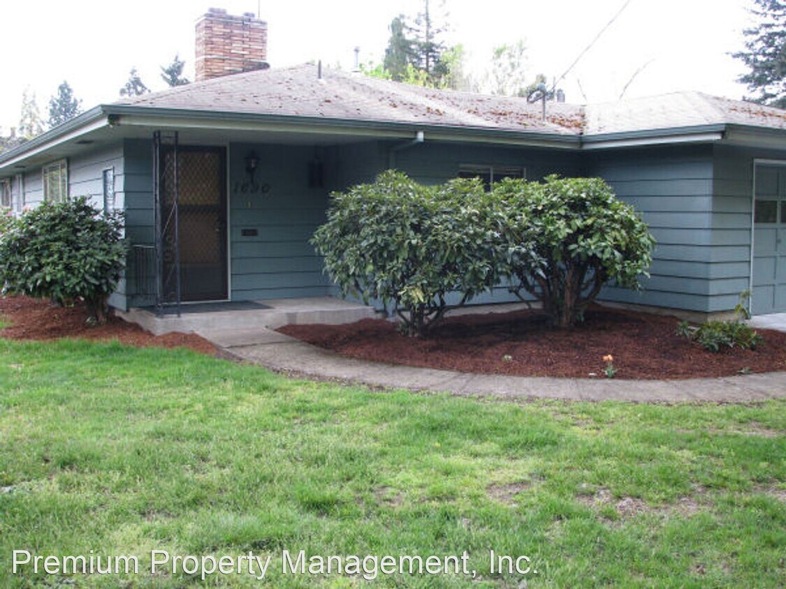 Primary Photo - 2 br, 1 bath House - 1690 D Street NE