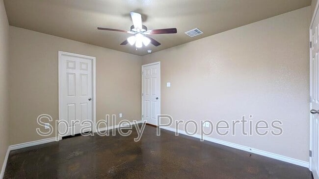 Foto del edificio - 1425 Leon Rd