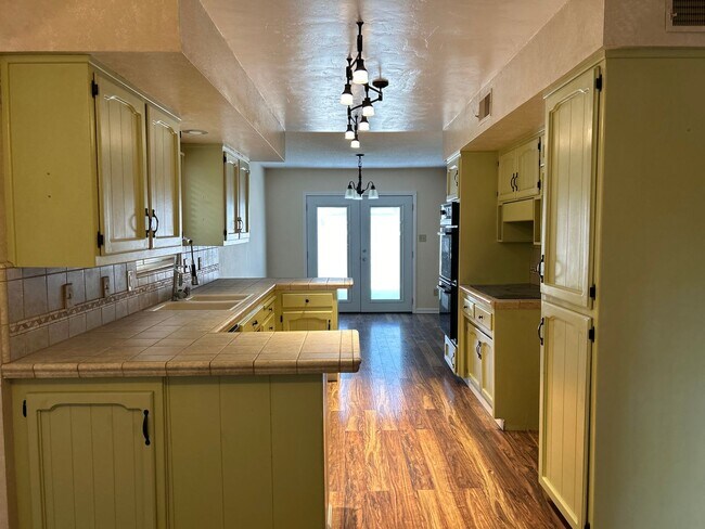 Foto del edificio - Charming and Close to Dining, Shopping, Gym, Theater