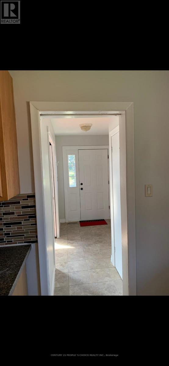 Building Photo - 93 Clarence St