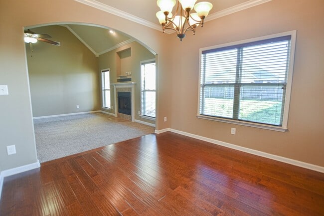 Building Photo - Three Bedroom in Fields of Northmeade!