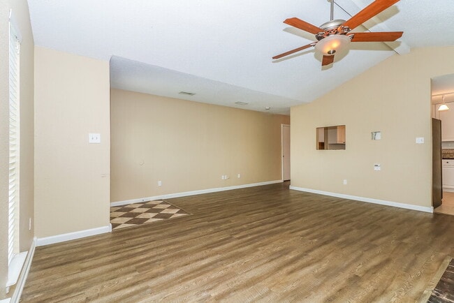 Building Photo - 8145 Waterside Trail