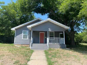 Building Photo - 501 Amarillo St