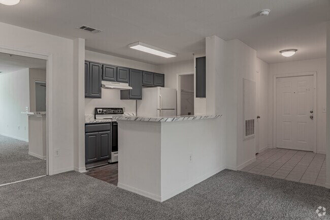 2 habitaciones, 2 baños - 1028 pies cuadrados - Cocina - Grove at Cary Park