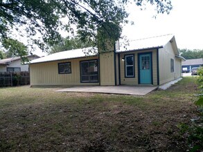 Building Photo - 12743 Thomas Sumter St