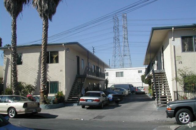 6901 - 6911 Long Beach Blvd - 6901 Long Beach Blvd