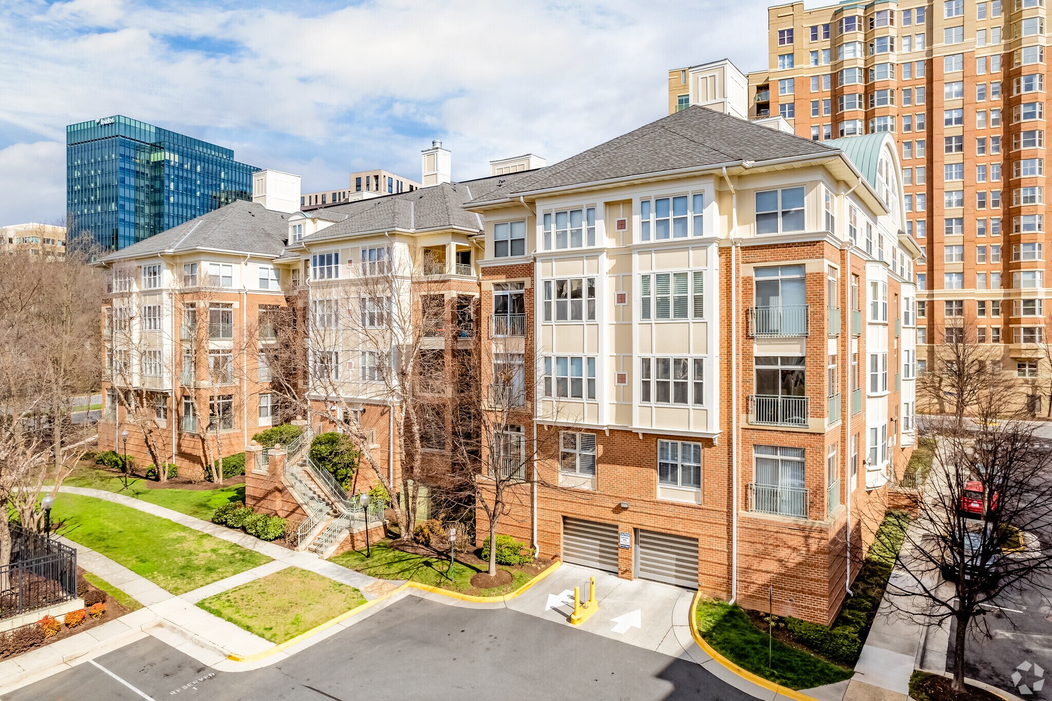 Stratford Condominiums