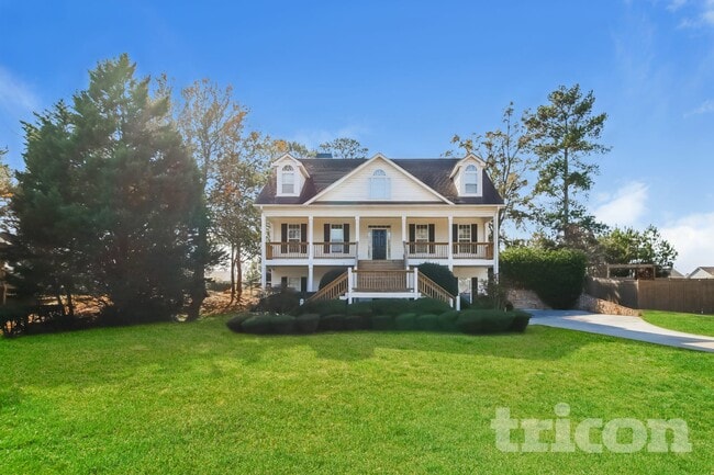 Building Photo - 2485 Highland Golf Course Cir SE