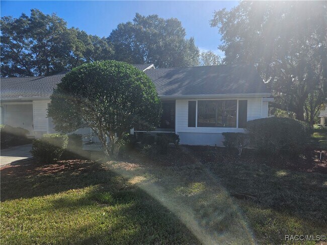 Foto del edificio - 2320 N Hendry Point