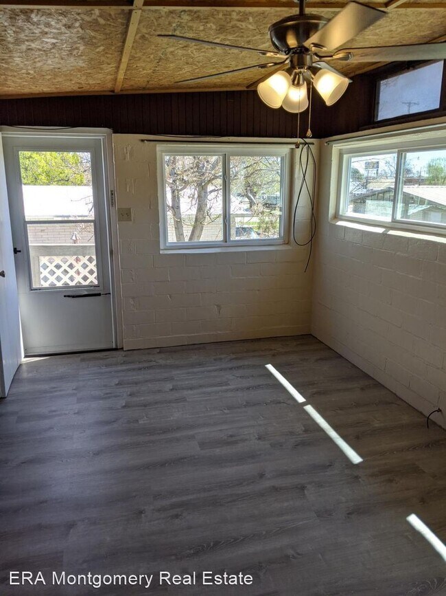 Building Photo - 1 br, 1 bath House - 505 N. Halagueno-B