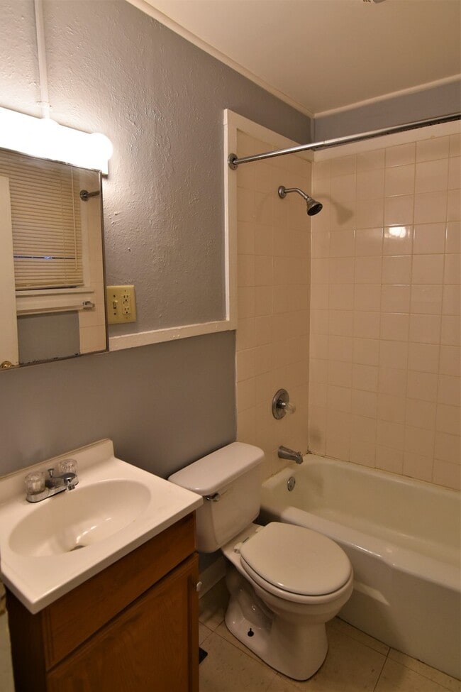 Foto del edificio - 87 Clinton Ave