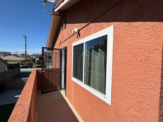 Foto del edificio - 23027 Arlington Ave