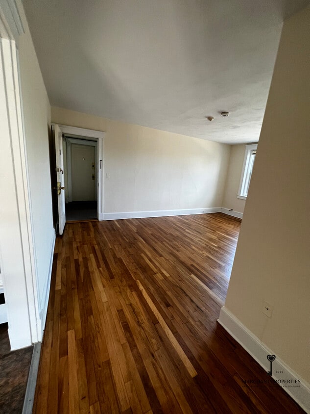 187 Thomas E. Burgin Pkwy Unit 12, Quincy, MA 02169 Condo for Rent in Quincy, MA