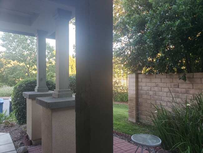 Foto del edificio - 4705 Dartmoor Ct