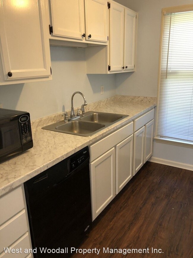 Building Photo - 2 br, 1.5 bath House - 30 Prestwick Place