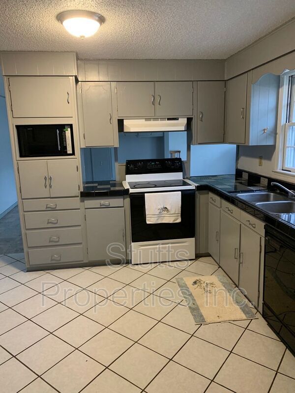 Foto del edificio - 559 Malone Cir