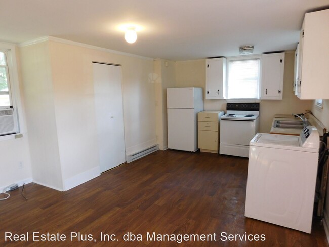 Building Photo - 1 br, 1 bath House - 2208 1/2 Spencer Avenue