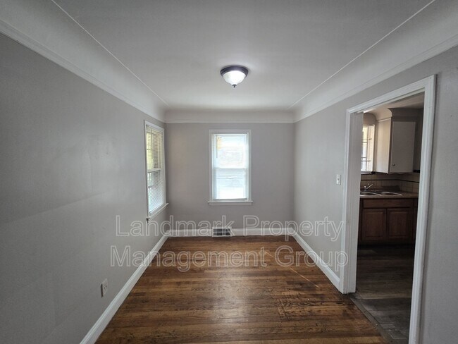 Foto del edificio - 15401 Eastwood St