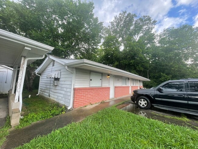 Building Photo - 721 US-62