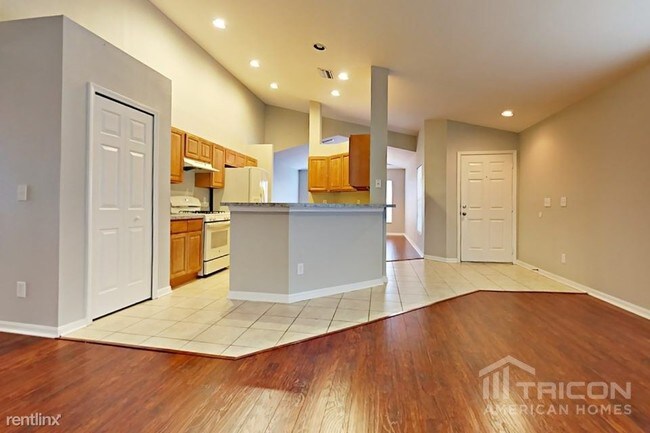 Building Photo - 3221 Summer Cruise Dr